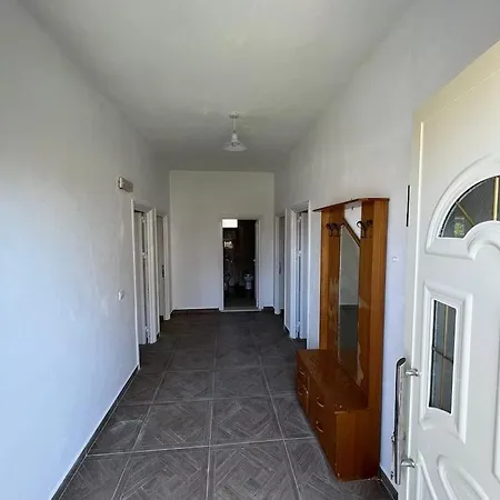 Apartment Xhulio Apartament Golem Golem (Tirana)